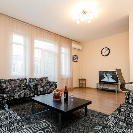 Tbilisi Apartment Ll Exterior photo